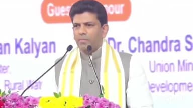 గుంటూరు: మాజీ సీఎం జగన్మోహన్ రెడ్డి పై ఘాటు వ్యాఖ్యలు చేసిన కేంద్ర సహాయ మంత్రి పెమ్మసాని చంద్రశేఖర్