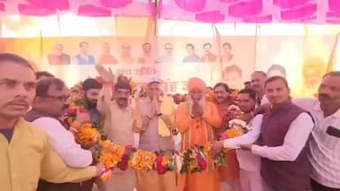 उन्नाव: भारत रत्न लौह पुरुष सरदार वल्लभभाई पटेल की 150वीं जयंती पर सरोसी ब्लाक से निकाली गई एकता यात्रा, पशुधन मंत्री रहे मौजूद