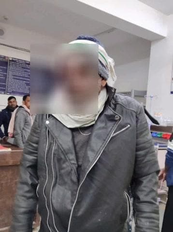 पंडरिया: ग्राम भैंसबोड़ में तेज रफ्तार बाइक से अनियंत्रित होकर सड़क पर गिरकर दंपति घायल, पंडरिया अस्पताल में भर्ती