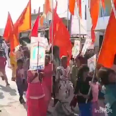 बल्देवगढ़: बल्देवगढ़ में सुखद सत्संग कार्यक्रम के लिए निकली भव्य कलश यात्रा, पूर्व मंत्री भी हुए शामिल