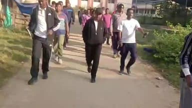 ठेठईटांगर: झारखंड स्थापना दिवस पर ठेठईटांगर प्रखंड में रन फ़ॉर झारखंड एवं रजत जयंती समारोह का आयोजन