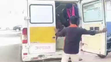 जगदलपुर: बस्तर ब्लॉक के मोतियाबिंद मरीजों को महारानी अस्पताल में मोतियाबिंद ऑपरेशन के लिए भर्ती किया गया