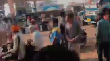 गुण्डरदेही: गुण्डरदेही बस स्टैंड के पास नाहटा पेट्रोल पंप के सामने हाइवा वाहन ने कार को मारी टक्कर, कार में सवार लोग बाल-बाल बचे