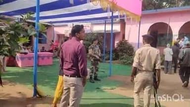 शंभूगंज: शंभूगंज मध्य विद्यालय में बने मॉडल बूथ का बीडीओ व सीओ ने लिया जायजा, मतदाताओं की सुविधा का रखा गया ध्यान