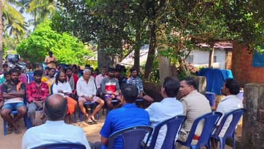 ಕಾರವಾರ: ಜಿಲ್ಲೆಯ ವಿವಿಧ ಪೊಲೀಸ್ ಠಾಣೆ ವ್ಯಾಪ್ತಿಯಲ್ಲಿ ಎಸ್ಸಿ, ಎಸ್ಟಿ ಪಂಗಡದ ಸಭೆ ನಡೆಸಿದ ಪೊಲೀಸ್ ಅಧಿಕಾರಿಗಳು ;ನಗರದಲ್ಲಿ ಎಸ್ಪಿ ಕಚೇರಿಯಿಂದ ಮಾಹಿತಿ