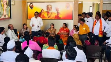 कन्नड: कन्नडमध्ये शिवसेनेची निवडणूक तयारी गतीमान — आमदार संजना जाधव यांच्या कार्यालयात इच्छुक उमेदवारांच्या मुलाखती