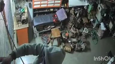 गंधवानी: गंधवानी में कॉम्प्लेक्स की मोटर वाइंडिंग व किराना दुकान में चोरी, सीसीटीवी कैमरे तोड़ता दिखा बदमाश, मामला दर्ज