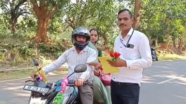 ଫୁଲବାଣୀ ସହର: ଡିଣ୍ଡିରା ଗାଁ ଠାରେ ଇଆଇସି ତରଫରୁ ସଡ଼କ ସୁରକ୍ଷା ସଚେତନତା କାର୍ଯ୍ୟକ୍ରମ ଅନୁଷ୍ଠିତ।