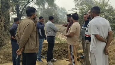 पदमपुर: 18BB में टोल बंद मामले में, टोल संघर्ष समिति द्वारा बनाई गई कच्ची सड़क को तोड़ा गया