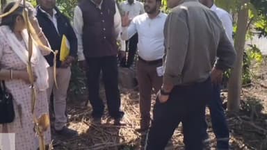 नारायणगंज: नारायणगंज में मंडला सीईओ ने खेत तालाबों का निरीक्षण किया, धनवाही में स्व सहायता समूहों से किया संवाद