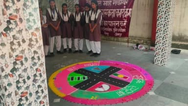 जौनपुर: जौनपुर में यातायात माह के तहत जागरूकता अभियान चलाया गया, 815 वाहनों का हुआ चालान