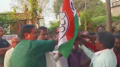 ময়ূরেশ্বর ২: কর্মীদের মনোবল বাড়াতে মিথ্যা প্রচার করছে তৃণমূল,লোকপাড়াতে এমনই মন্তব্য করলেন ময়ূরেশ্বর ৪ নম্বর বিজেপির মন্ডল সভাপতি