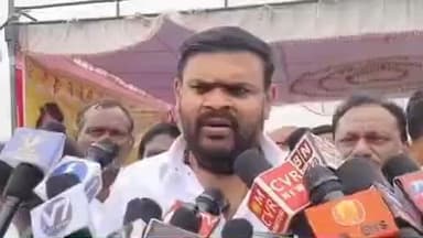 రేణిగుంటలో ఇళ్ల పట్టాలు పంపిణీ చేసిన ఎమ్మెల్యే బొజ్జల సుధీర్ రెడ్డి