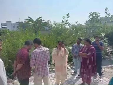 ଟିଟିଲାଗଡ: ଟିଟିଲାଗଡ଼ ପୌରପରିଷଦର ଆଠ ନମ୍ବର ୱାର୍ଡ ପରିଦର୍ଶନ କରି ନାଳ ସମସ୍ୟାର ସମାଧାନ ପାଇଁ ତିନି ଫୁଟ ଜାଗା ଦେବାକୁ କଲେ ଅନୁରୋଧ