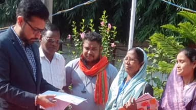 महासमुंद: मतदाता सूची पुनरीक्षण अभियान में जुटे बीएलओ, मंगलवार दोपहर 2 बजे कलेक्टर विनय लंगेह के घर पहुंचे टीम के सदस्य