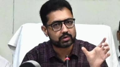 महासमुंद: प्राकृतिक आपदा से मृतकों के परिजनों को राहत, कलेक्टर विनय लंगेह ने स्वीकृत की ₹8 लाख की सहायता राशि