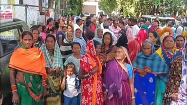 लावर पंचायत में विवाद गहराया, भोथीडीह को राजस्व पंचायत बनाने की मांग तेज, लोगों ने किया जमकर विरोध प्रदर्शन