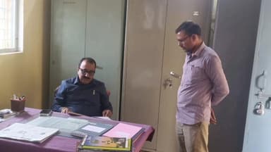 महाराजपुर: जिला पंचायत सीईओ ने कुर्राहा और कलानी में गौशाला, स्कूल एवं छात्रावास का किया निरीक्षण