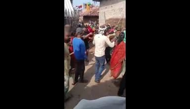 धरहरा: खेत में पानी जाने को लेकर हुई मारपीट का वीडियो सोशल मीडिया पर वायरल