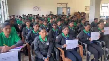 नोआमुंडी: टी0एसOएस प्राइवेट आईटीआई जगन्नाथपुर में बिजली मामलों पर जागरूकता के लिए विशेष लोक अदालत का आयोजन