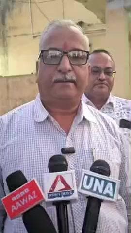 रामानुजनगर: बृहस्पति सिंह के विवादित बयान को लेकर कांग्रेसियों ने सूरजपुर कोतवाली थाने में FIR दर्ज कराने का आवेदन सौंपा