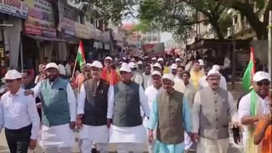 दुधि: दुद्धी में निकली राष्ट्रीय एकता पदयात्रा, सरदार पटेल जयंती पर गूंजे नारे, 1 किमी लंबा तिरंगा बना आकर्षण का केंद्र