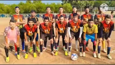 ওন্দা: পুনিশোল সম্মেলনী সংঘের পরিচালনায় দলীয় নকআউট রানিং ফুটবল প্রতিযোগিতার প্রথম রাউন্ডের খেলা হল বনপাড়া মাঠে