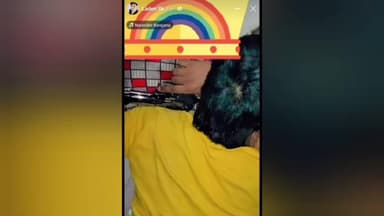 বেলডাঙা ২: হাতে আগ্নেয় অস্ত্র পায়ের নিচে সকেট বোম
ছবি দিয়ে সোশ্যাল মিডিয়াতে ছবি পোস্ট কে কেন্দ্র করে চাঞ্চল্য রেজিনগরে