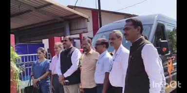 दापोली: आरडीसी बँकेकडून कोकण कृषी विद्यापीठाला फिरते वाहन उपलब्धणय