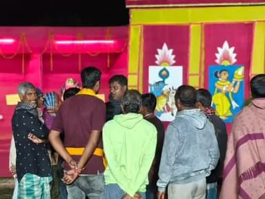 ভাঙড় ১: বোদরা অঞ্চলের অন্তর্গত উত্তর চাঁদপুর গ্রামের ঐতিহ্যবাহী রাশ উৎসবের আয়োজন