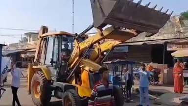 पनागर: बड़ा पत्थर क्षेत्र में नगर निगम अतिक्रमण दल की कार्रवाई, सड़कों से अवैध अतिक्रमण हटाया गया