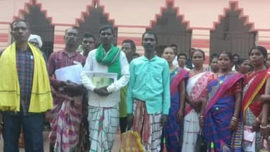 ଝାରପୋଖରିଆ: ନାଗରିକତା ତ୍ଯାଗ ପାଇଁ ବାଙ୍ଗିରିପୋଷି ବିଡ଼ିଓଙ୍କ ମାଧ୍ୟମରେ ନିର୍ବାଚନ ଆୟୋଗ ଙ୍କୁ ଦାବିପତ୍ର ପ୍ରଦାନ କଲେ ୫ ପଞ୍ଚାୟତବାସୀ