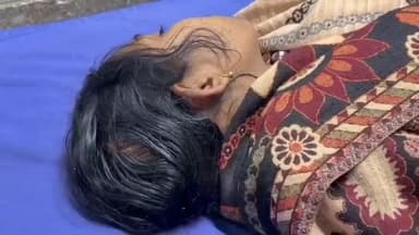 গোসাবা: গোসাবার রাঙাবেলিয়াতে মোটর বাইকের ধাক্কায় গুরুতর আহত স্কুল ছাত্রীকে ভর্তি করা হলো ক্যানিং মহকুমা হাসপাতালে মঙ্গলবার রাতে