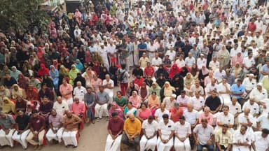 താമരശ്ശേരി: താമരശ്ശേരിയിൽ ഫ്രഷ്കട്ട് ദുർഗന്ധത്തിനെതിരേ ജനരോഷം, ജനിച്ച മണ്ണിൽ ശുദ്ധവായുവിനായി ജനകീയ മഹാറാലി നടത്തി