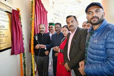 शिमला ग्रामीण: ग्रामीण विकास मंत्री ने जैस पंचायत के प्रांगण से ₹2.58 करोड़ के विभिन्न उद्घाटन एवं शिलान्यास किए