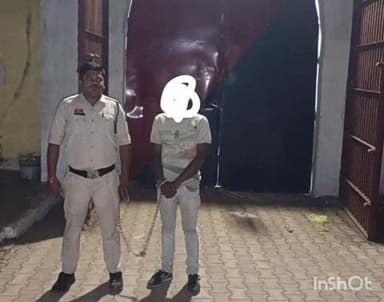 राजनांदगांव: सोमनी थाना पुलिस ने शांति एवं कानून व्यवस्था भंग करने वाले एक व्यक्ति के खिलाफ की प्रतिबंधात्मक कार्रवाई