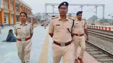 सिमरी बख्तियारपुर: दिल्ली ब्लास्ट के बाद बख्तियारपुर पुलिस सतर्क, एसडीपीओ ने सिमरी बख्तियारपुर स्टेशन का जायजा लिया और आवश्यक निर्देश दिए