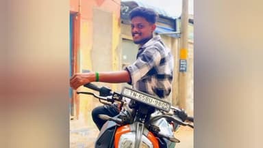 பரமக்குடி: முத்தாலம்மன் கோவில் அருகே
மார்க்கெட் வீதியில் இளைஞர் வெட்டிக்கொலை, கொலையாளிகளை தேடி போலீசார் விசாரணை.