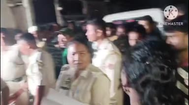 গোলাঘাট: টেনপুৰত আৰক্ষীয়ে অভিযান চলাই ড্ৰাগছ সহ আটক কৰে এটা কুখ্যাত ড্ৰাগছ বেপাৰীক,নাম মাইনা আলী