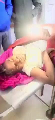 टीकमगढ़: खेपुरा गांव: युवक ने नशे में लगाई फांसी, जिला अस्पताल से झांसी रेफर