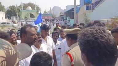 శింగనమల: సింగనమల మండల కేంద్రంలోని వైసిపి నేతలకు పోలీసులకు మధ్య వాగ్వాదం.