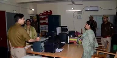 बागपत: ASP प्रवीण कुमार चौहान ने बागपत पुलिस कार्यालय की विभिन्न शाखाओं का निरीक्षण किया, संबंधित को दिए आवश्यक दिशा निर्देश