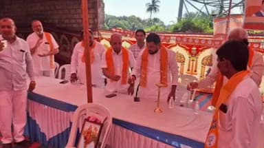 સુત્રાપાડા: સૂત્રાપાડા તાલુકાના કદવાર ગામે સાસંદ ,ધારાસભ્ય સહીતની ઉપસ્થિતીમા ભાજપનો સ્નેહમિલન કાર્યક્રમ યોજાયો હજારોની જનમેદની ઉમટી