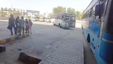 ભરૂચ: શુકલતીર્થ ગામે 3 દિ'માં 52 બસે 9 હજાર કિમી અંતર કાપી 11 હજારને મુસાફરી કરાવી