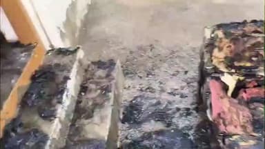 नारनौल: गांव खटोती खुर्द में शॉर्ट सर्किट से घर में लगी आग, सारा सामान जलकर राख