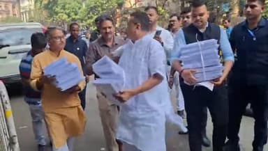 কলকাতা: ৫টি লোকসভা আসনে ১৩ লক্ষ ২৫ হাজার গরমিলের অভিযোগ, কলকাতা নির্বাচন কমিশনে হাজির শুভেন্দু অধিকারী