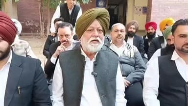 ਗੁਰਦਾਸਪੁਰ: ਜਿਲਾ ਗੁਰਦਾਸਪੁਰ ਬਾਰ ਐਸੋਸੀਏਸ਼ਨ ਨੇ ਕੰਮ ਕਾਜ ਠੱਪ ਕਰਕੇ ਹੜਤਾਲ ਕੀਤੀ ਸ਼ੁਰੂ ਕਿਹਾ ਬਟਾਲਾ ਨੂੰ ਨਹੀਂ ਬਣਨ ਦਿੱਤਾ ਜਾਵੇਗਾ ਜਿਲਾ