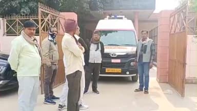 शिकोहाबाद: शादी समारोह में जा रहे बाइक सवार को शिकोहाबाद क्षेत्र में अज्ञात वाहन ने मारी टक्कर, हुई मौत