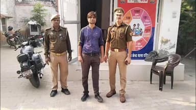 फिरोज़ाबाद: सुहागनगर के आकाश फौजदार को हर घंटे बम ब्लास्ट करने की झूठी सूचना देकर दहशत फैलाने के आरोप में गिरफ्तार किया गया