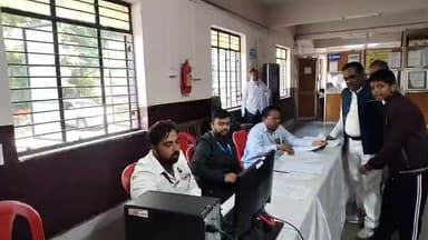 दिग्रस: नगर परिषद निवडणुकीत तिसऱ्या दिवशीही फक्त एकच अर्ज; ऑनलाईन जाचक प्रक्रियेमुळे उमेदवारांची गती मंदावली